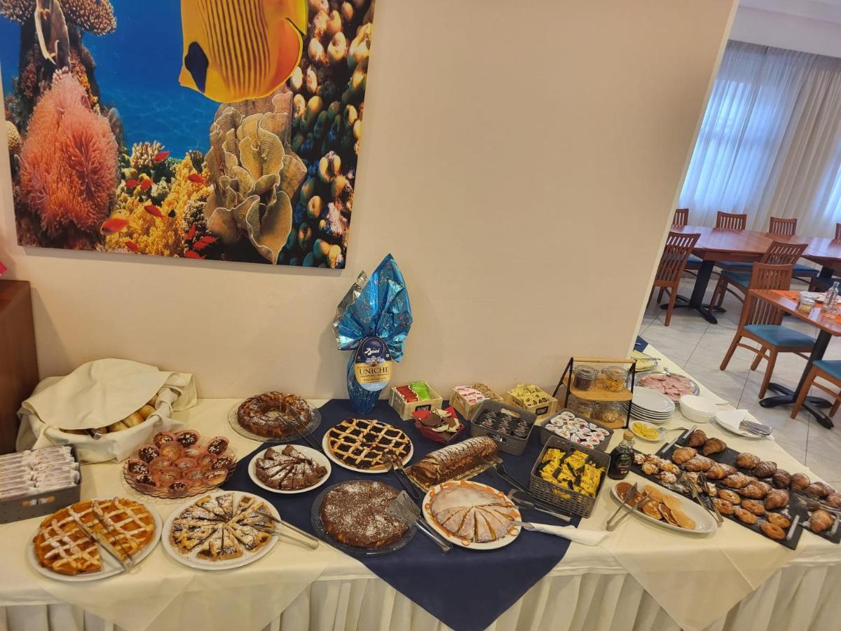 Hotel Savana Rimini Dış mekan fotoğraf